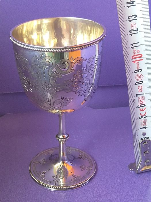 Продавам Английска сребърна чаша Mappin Webb около 1922 г кралска
