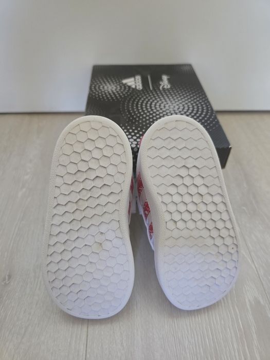 Детски маратонки Adidas Disney Minnie Mouse