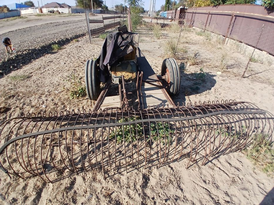 Трактор МТЗ-82...