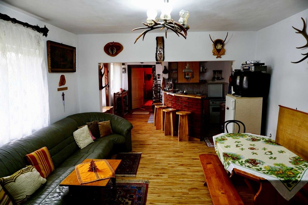 Cabana cu sauna si ciubar inclus (4-8pers) 10km de Toplita