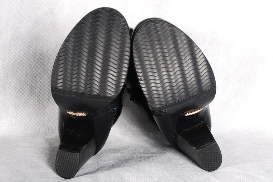 Продам зимние полусапожки