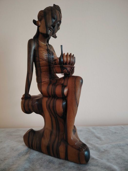 Statueta Tara, Kuan yin, lemn rar coromandel