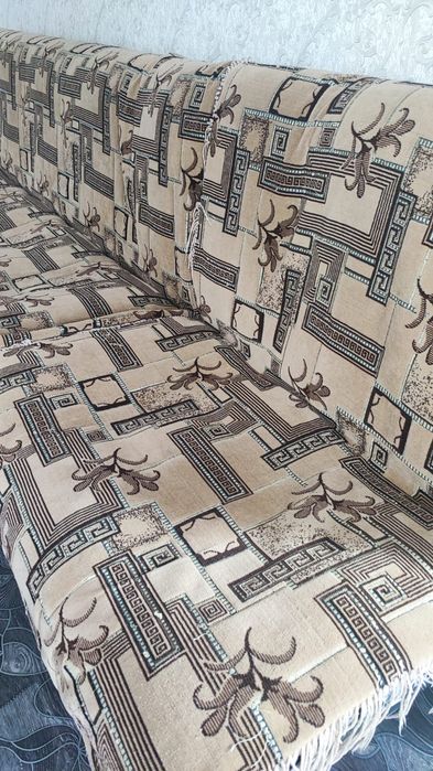 Диван с креслом даром