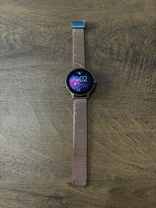 Дамски смарт часовник с два вида каишки ,много функции и 7дни батерия