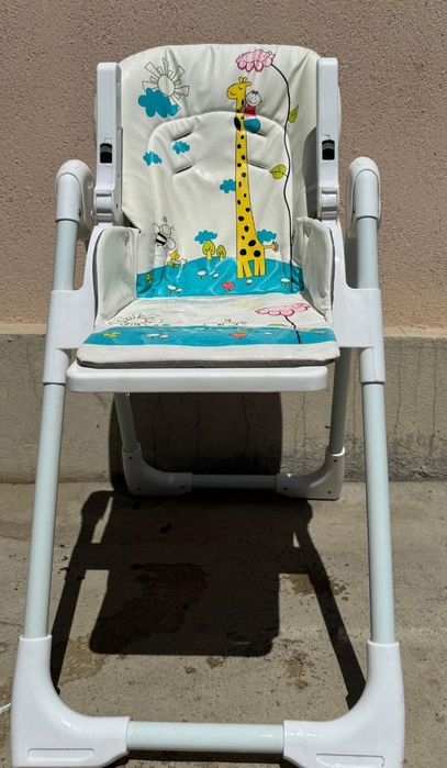Scaun de masa pentru bebeluși