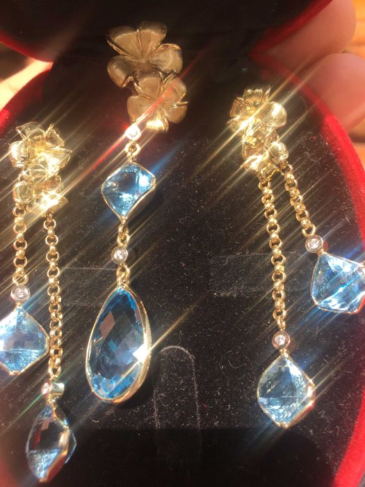 Продаётся оригинальный комплект серьги и подвеска