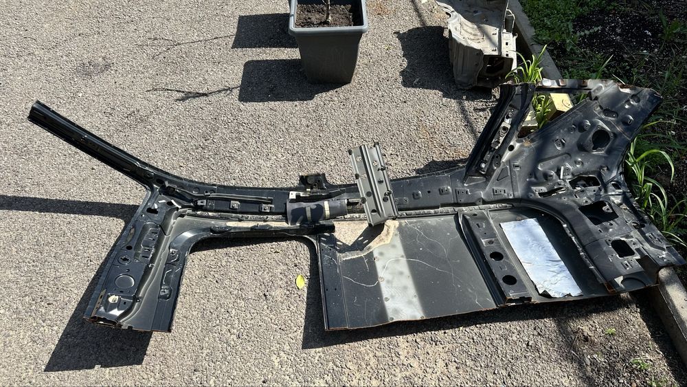 Продам на Ifiniti fx 35 s50