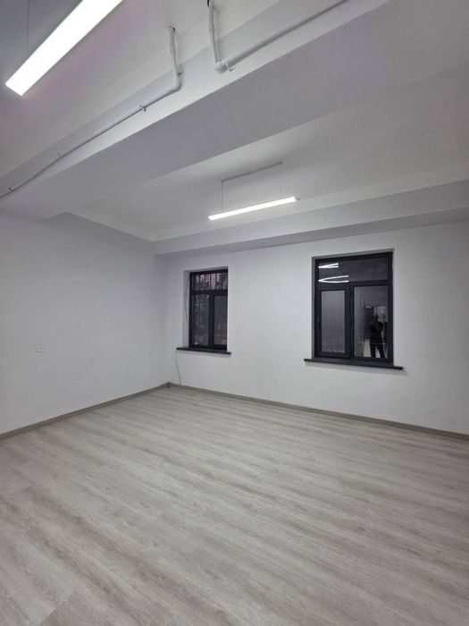 90 м2 Офис Куйлюк -3, 65000у.е. Срочно