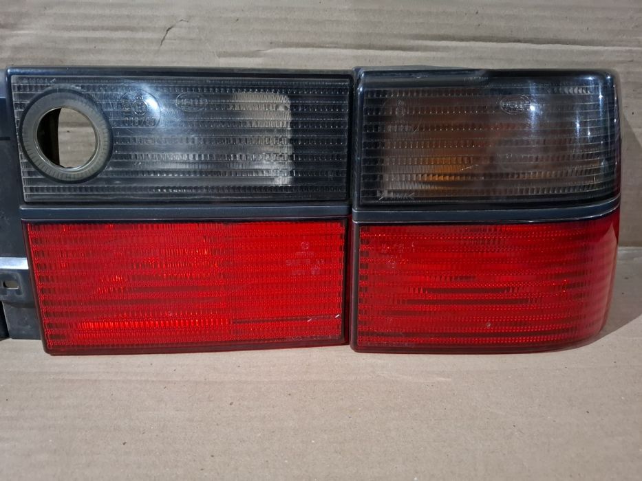 Фонари Hella black на Венту