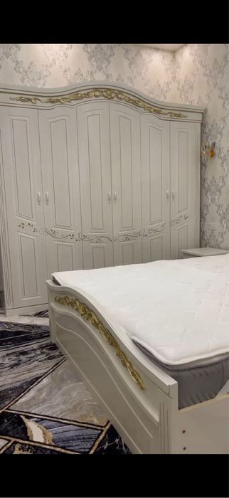 Spalni mebel sotiladi