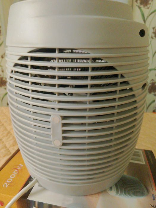 Вентилаторна печка HL 211V