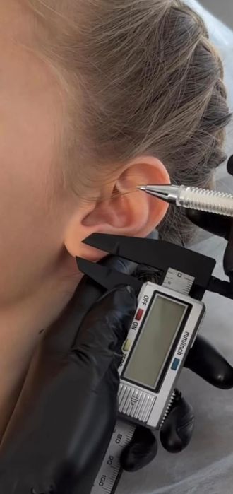 Прокол ушей детям и взрослым от 6900