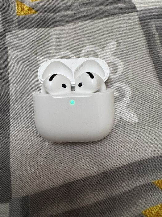 Наушники Apple AirPods 4 белый