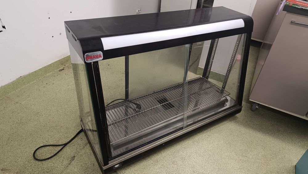 Vand vitrina pentru mancare calda