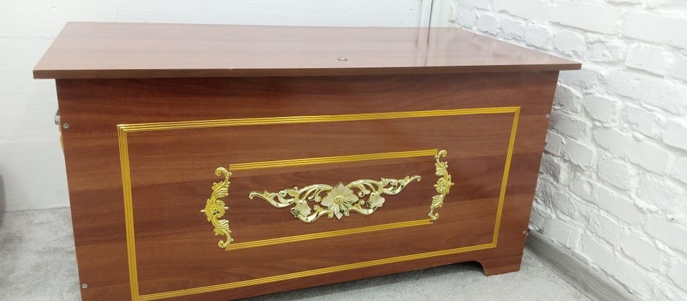 Sandiq sotiladi ajoyib holatda