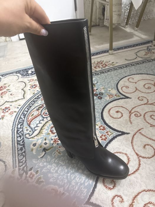 Продам зимние сапоги от Сара Милан