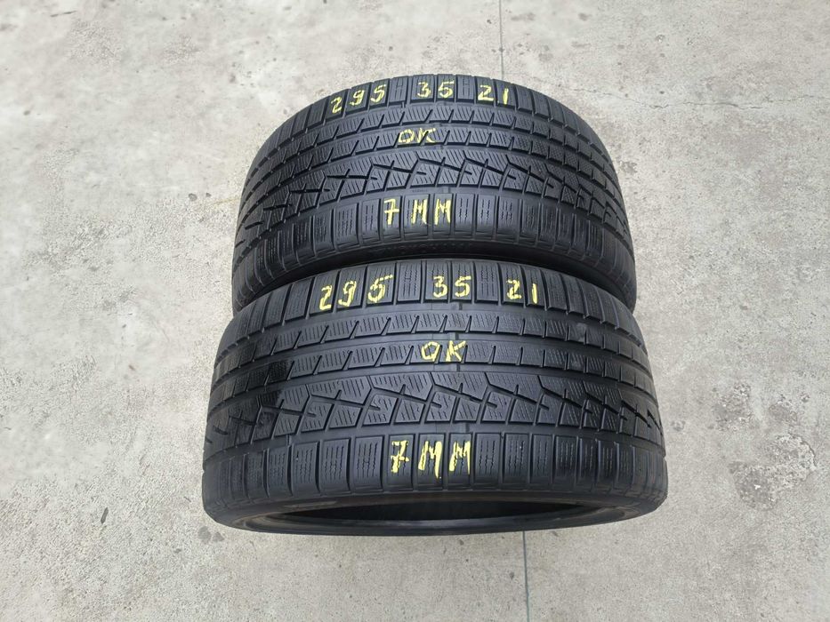 Doua anvelope iarna 295 35 21 yokohama W drive profil de 7 mm