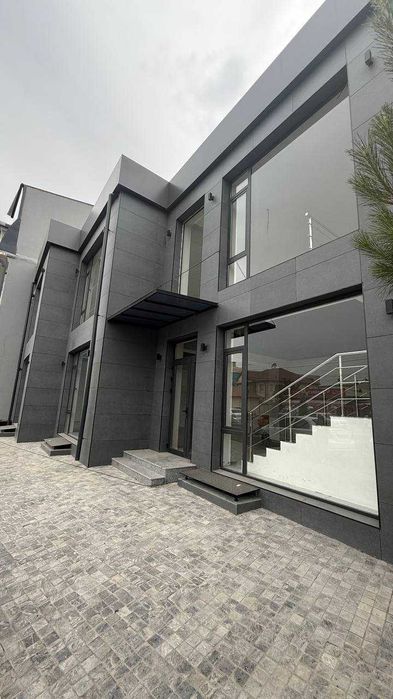 Noturar Bino Sotiladi!  Mirzo Ulugbek tumani (Amir Temur mahallasi)