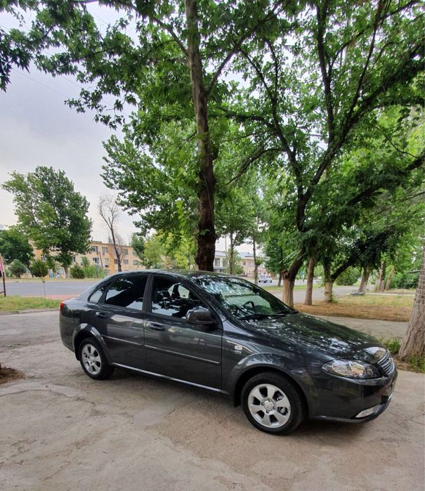 Продаю жентру в отличном состоянии , пробег 10 тыс , бензин заливал 92