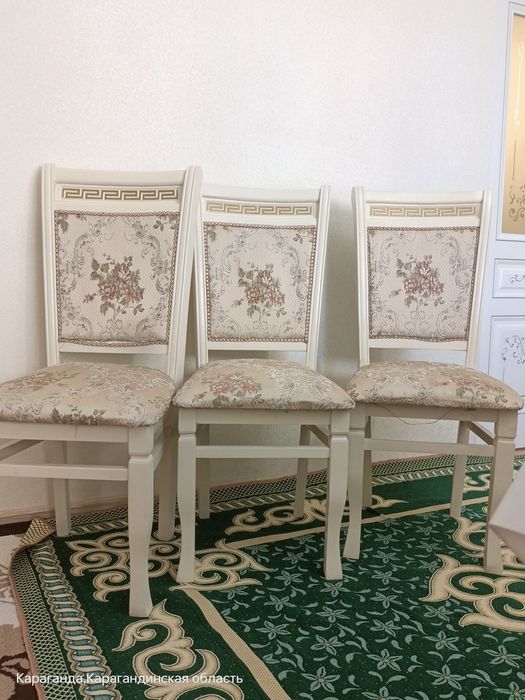 Продаю красивые,удобные стуля