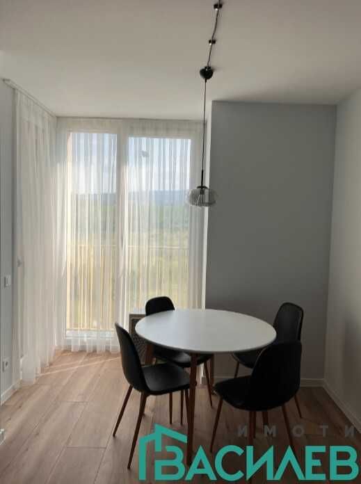 Продава се Двустаен апартамент в София, Център - 56 кв.м за 1730 €/кв.м - Снимка #2