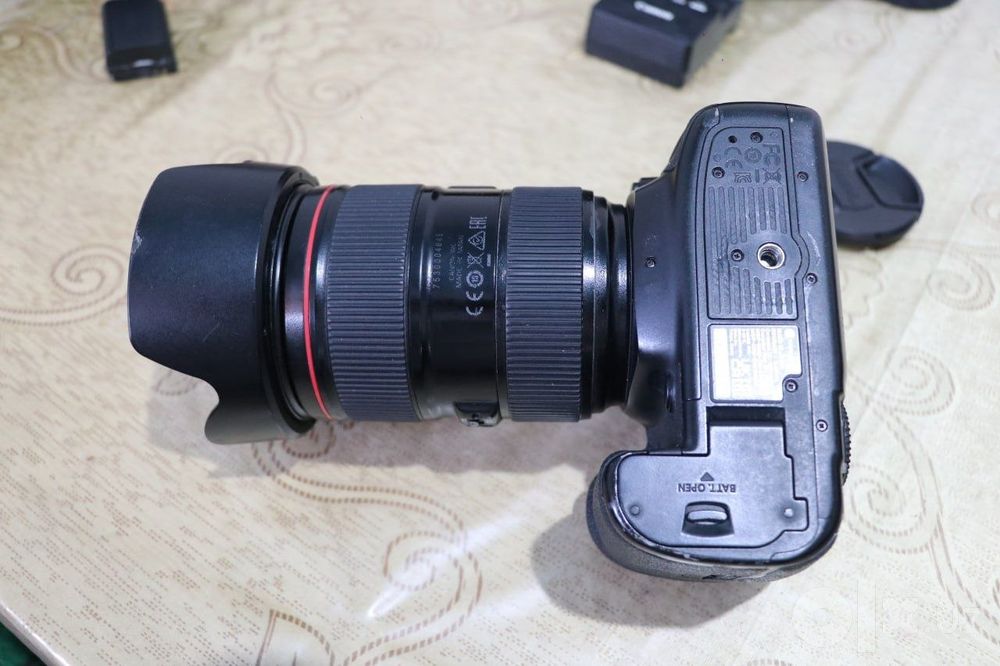 Canon 5d mark 4 sotiladi