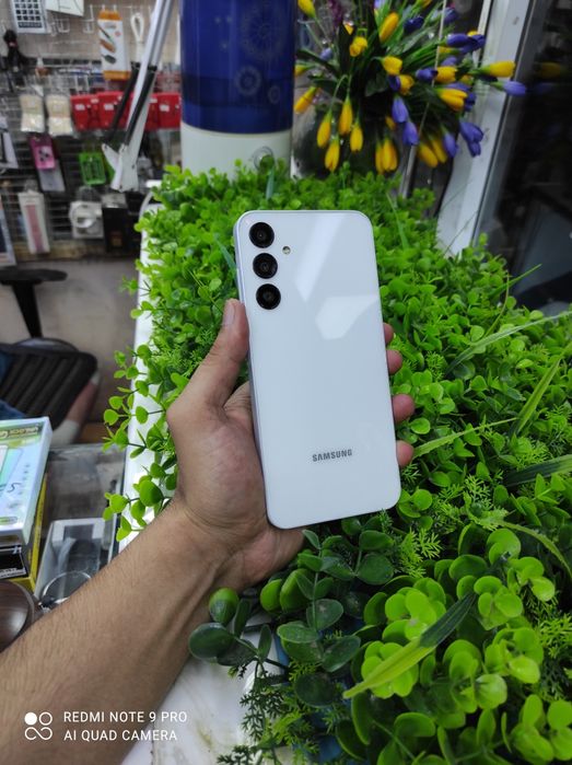 Samsung A25 8/256 holati yahshi