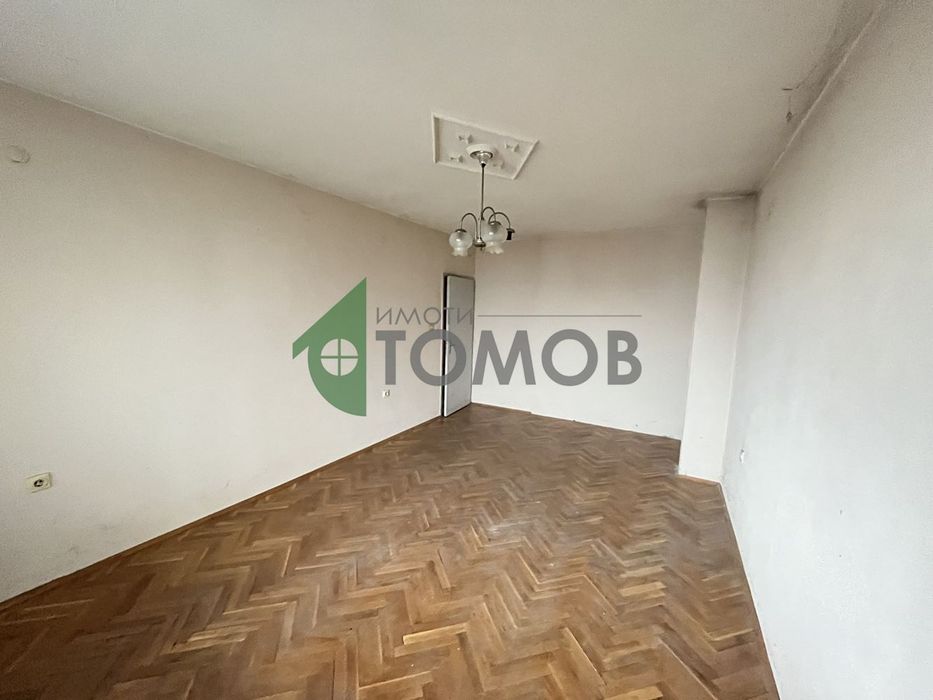 Продава се Тристаен апартамент в Шумен, Болницата - 97 кв.м за 947 €/кв.м - Снимка #3