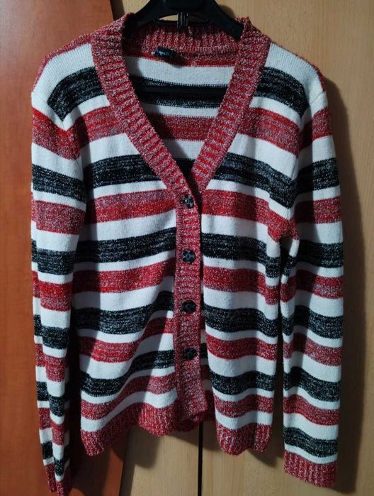 Vând pulover damă, mărimea M