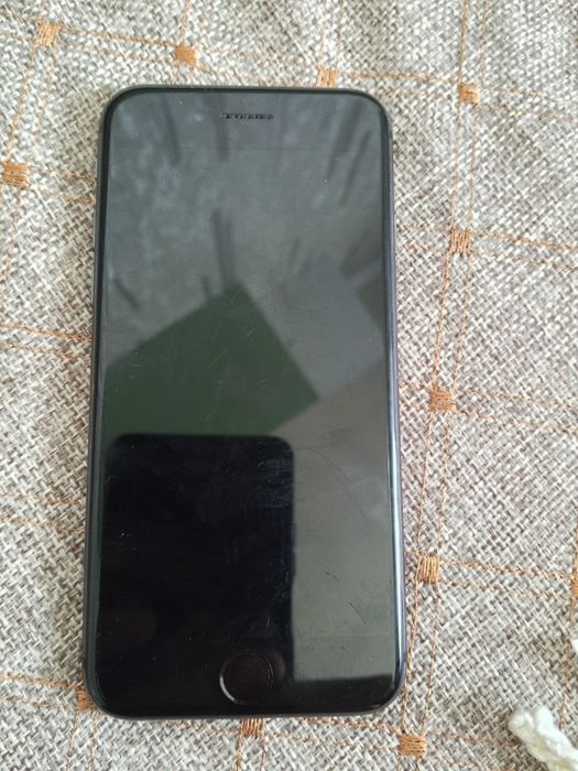 iphone 8,64 Гб,74 АКБ