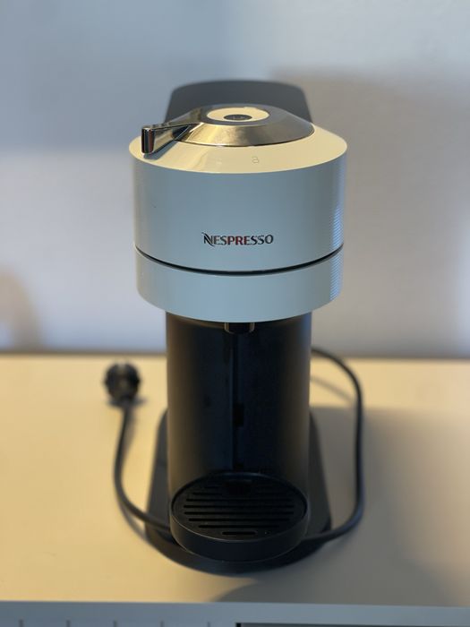 Кафе машина Nespresso Vertuo Next White