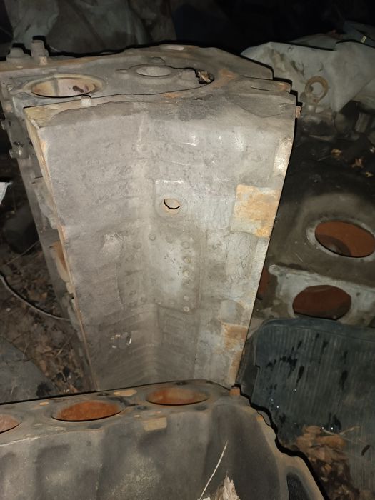 Продам зиловский блок