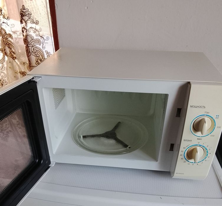 Микроволновка LG