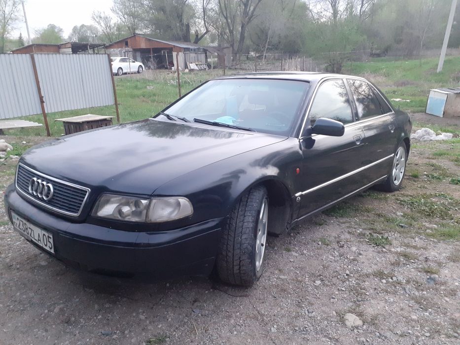 Продам ауди а8 д2
