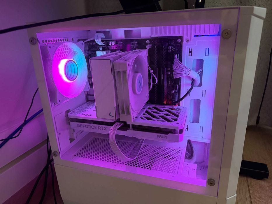 Vand PC GAMING RTX 4070  unitate plus monitor gaming