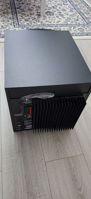 Vand subwoofer Logitech Z5500