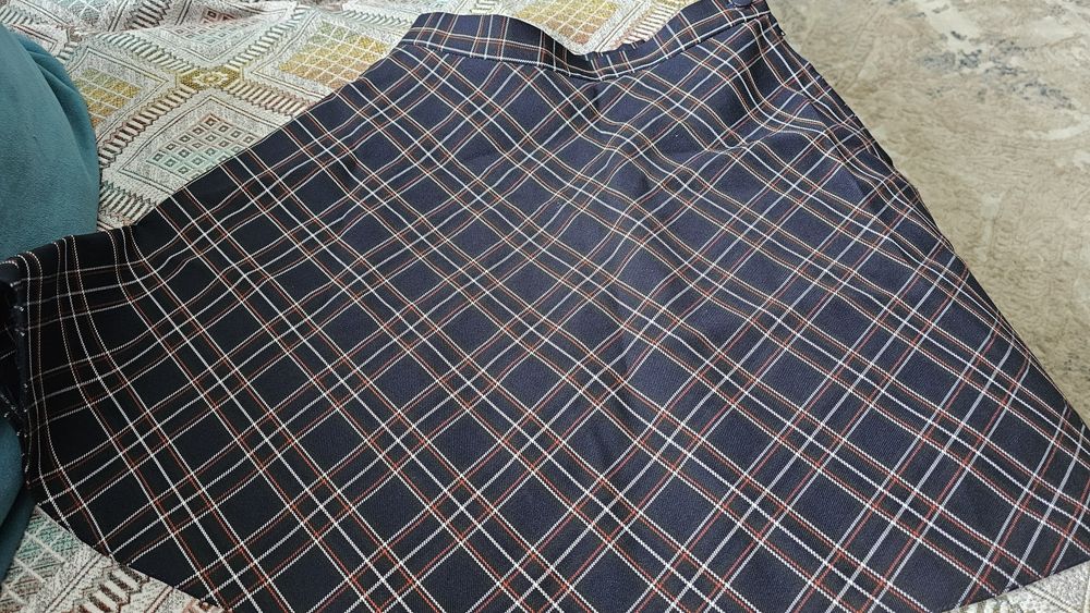 Продам школьные юбки!