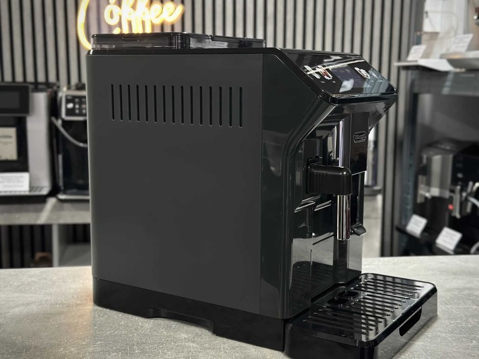 Кафемашина DeLonghi Eletta Explore