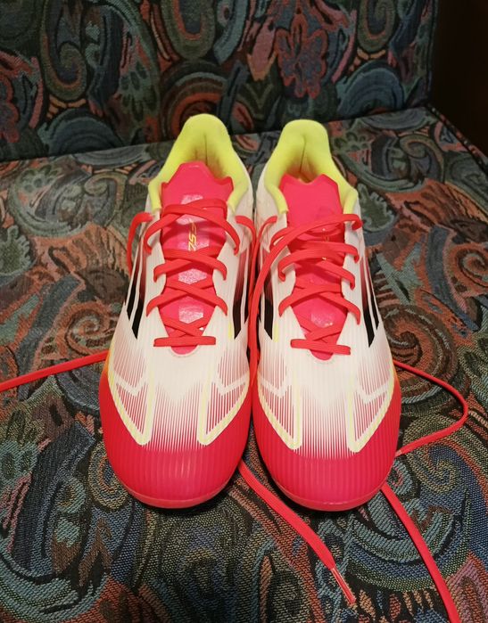 Crampoane de Iarbă Adidas F50