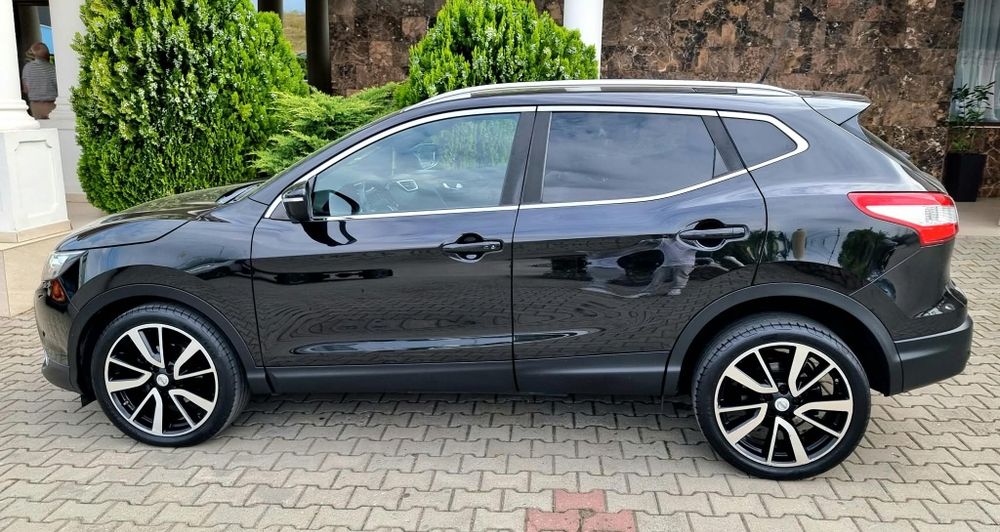 Nissan Qashqai~Tekna Plus~Diesel~Automat~FF  Dotat~Superb  !!!