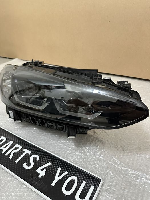 Фар десен BMW G22 G23 G26 G80 G82 G83 Перфектен