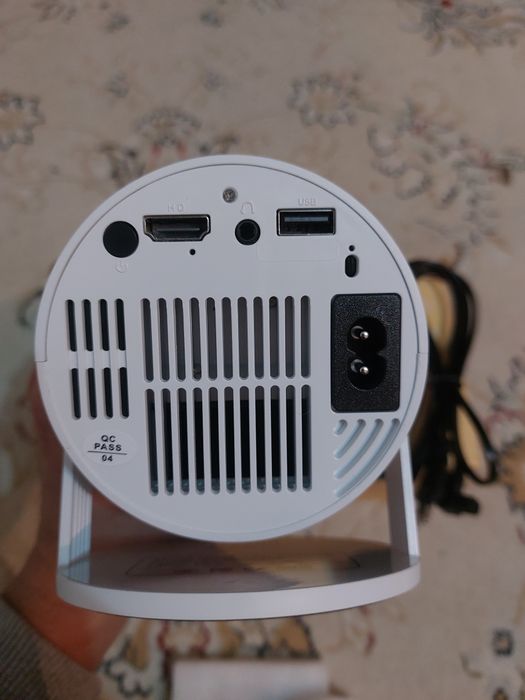 Проектор Hy300..