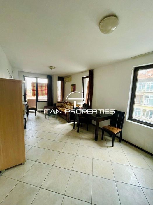 Дава се под наем Двустаен апартамент в Бургас, Възраждане - 72 кв.м за 498.27 € - Снимка #2