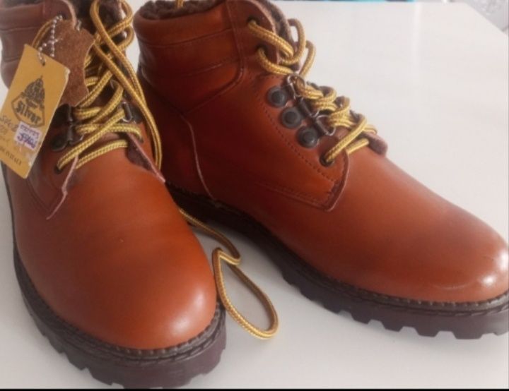Италия!НОВЫЕ ЭКСКЛЮЗИВНЫЕ, зима - 100% кожа ,размеры 41-42 .