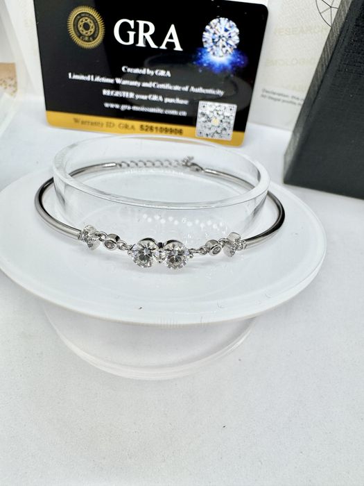 Сребърна гривна с мойсанит (Диамант) 1 карат