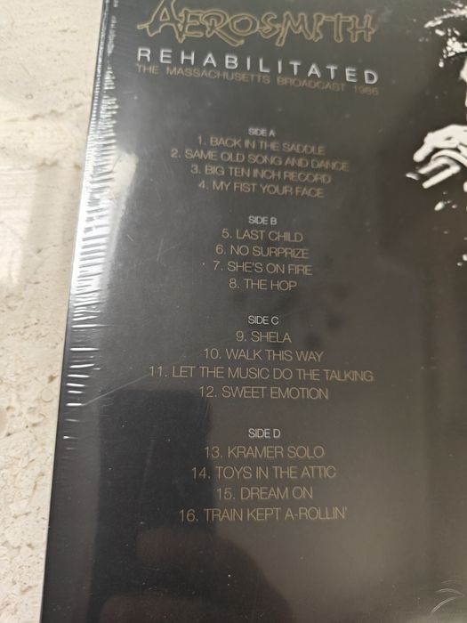 Discuri vinyl sigilate muzică