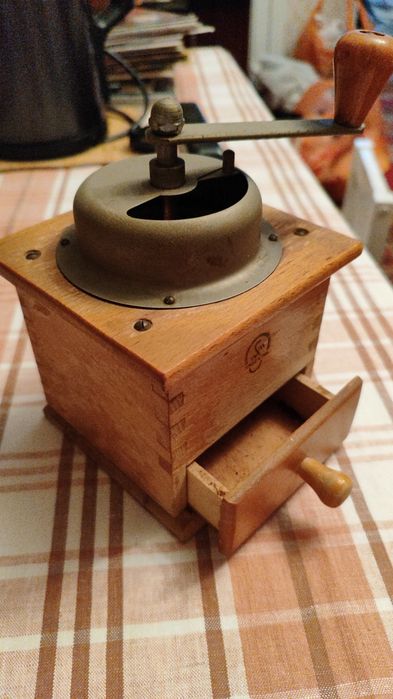 Кофемолка ручная ГДР
