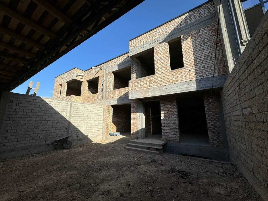 Мехнат, 1-кварталда Hi-Tech каробка сотилади