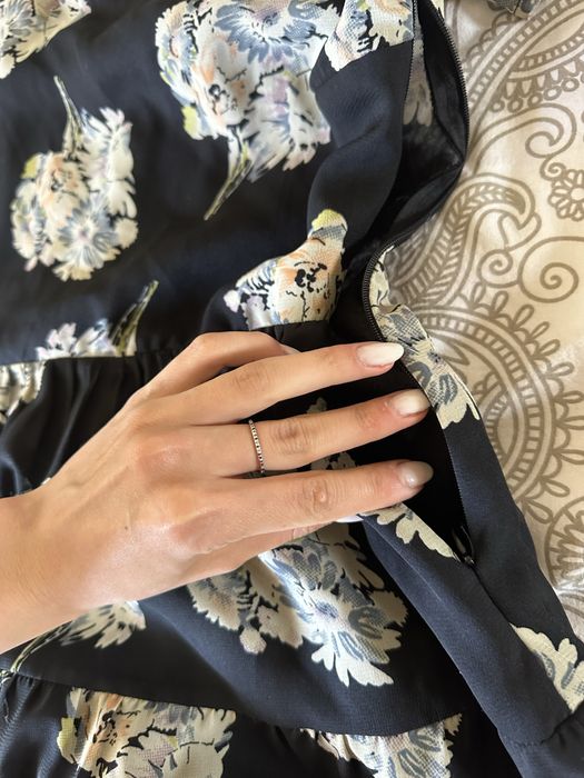 Ефирна рокля с цветен принт