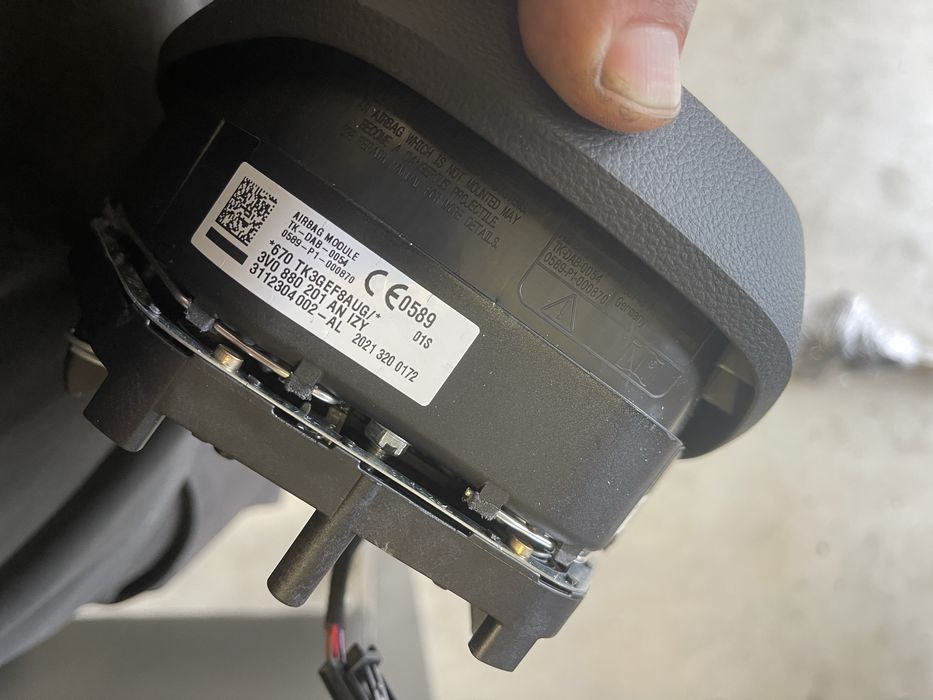 Продавам волан с airbag за Škoda